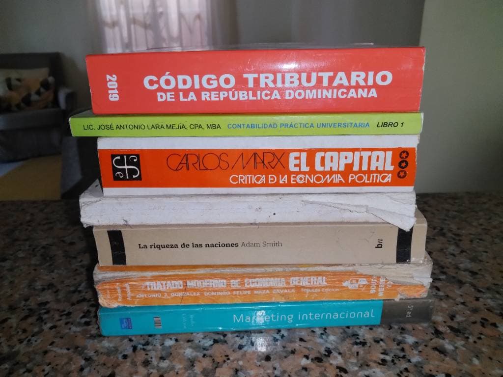 Libros de economía, finanzas y demás