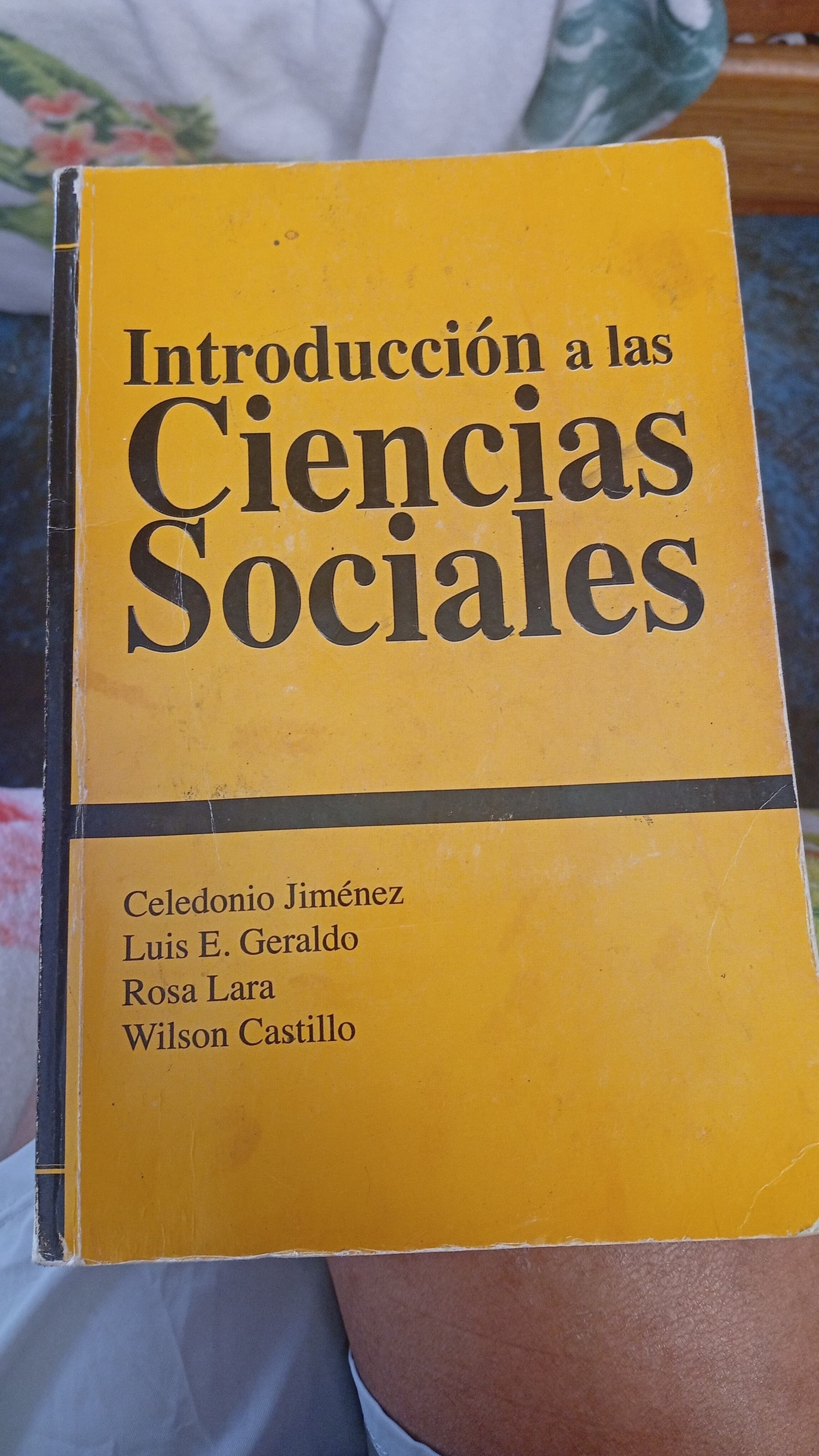 Libro de introducción a las ciencias sociales