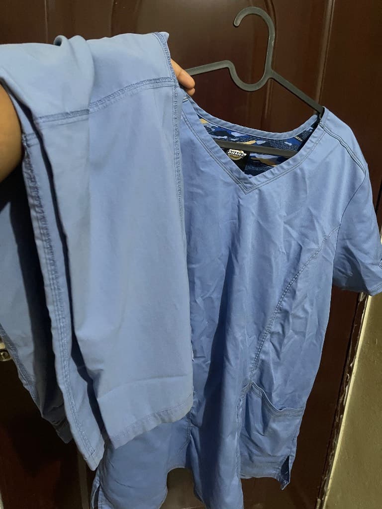 Conjunto pijama de enfermera o doctora